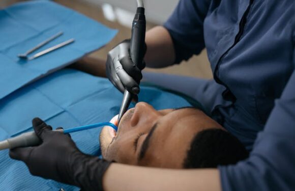 Co lepiej wyrwać ząb czy leczyć kanałowo?