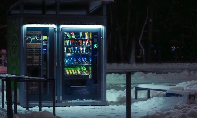 Serwis i naprawa automatów vendingowych – kiedy warto wezwać fachowca?