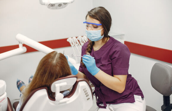 Leczenie bruksizmu u dorosłych – co zmienia się z wiekiem?