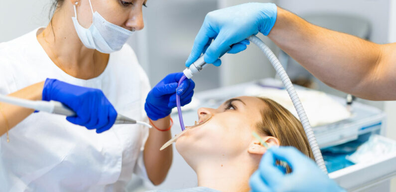 Implanty stomatologiczne – jak przygotować się do zabiegu?